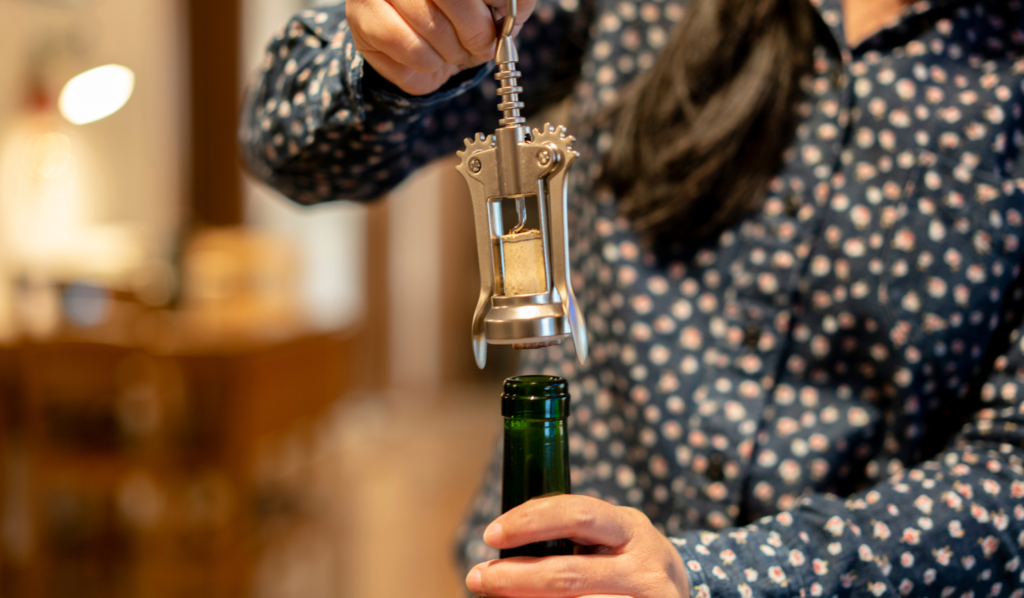 Who Should Use a Manual Corkscrew