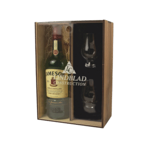 Walnut Whiskey Box Gift Set